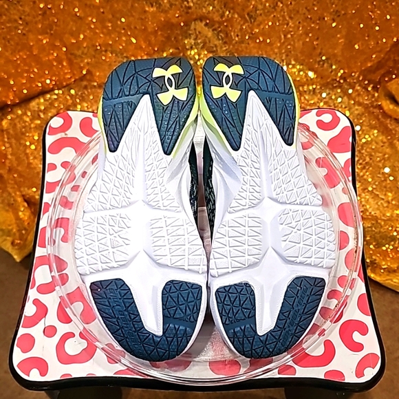 C Under Armour BPS Scramjet 5 Running Shoes Size 1Y Teal/Green/White - Picture 6 of 8